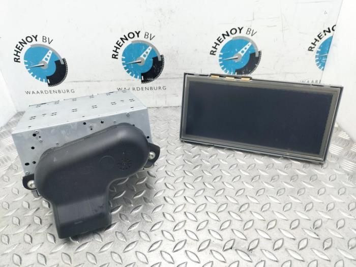 Używane System nawigacji Jaguar E-Pase Cena € 1.210,00 Z VAT oferowane przez Rhenoy Onderdelen b.v.