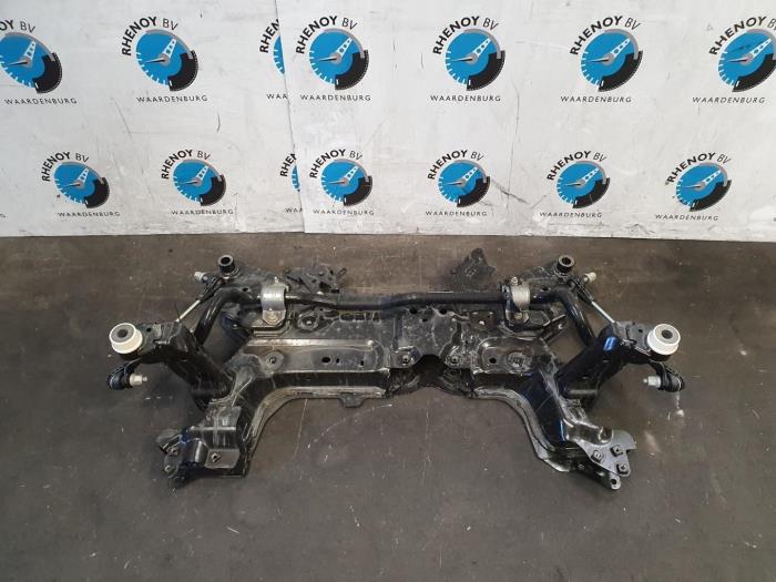 Begagnade Underram Ford Kuga Pris € 302,50 Inklusive moms erbjuds av Rhenoy Onderdelen b.v.