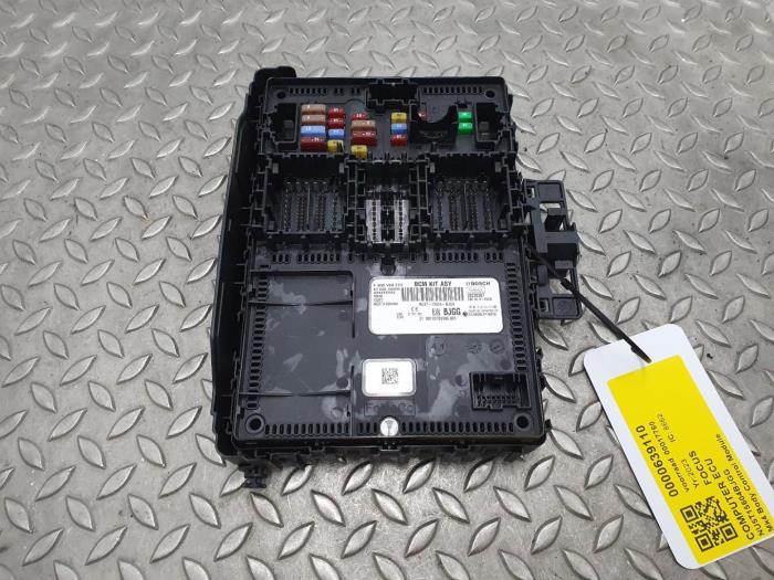 Used Engine management computer Ford Focus Price € 145,20 Inclusive VAT offered by Rhenoy Onderdelen b.v.