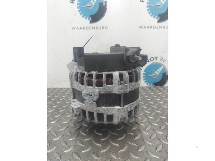 Usagé Dynamo Jaguar XF Prix € 121,00 Prix TTC proposé par Rhenoy Onderdelen b.v.