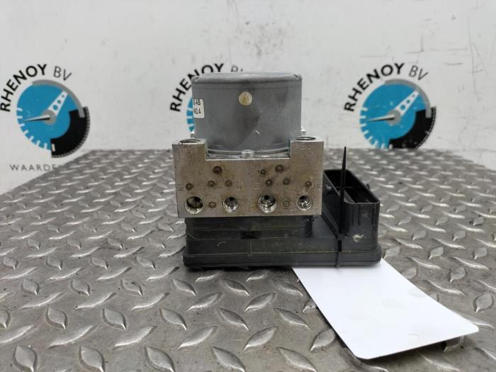 Usagé Bloc ABS Landrover Range Rover Prix € 242,00 Prix TTC proposé par Rhenoy Onderdelen b.v.