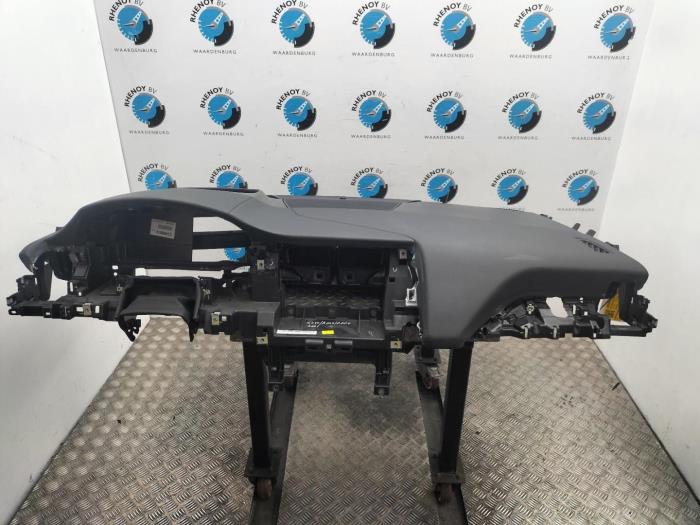 Używane Panel Jaguar I-Pace Cena € 605,00 Z VAT oferowane przez Rhenoy Onderdelen b.v.