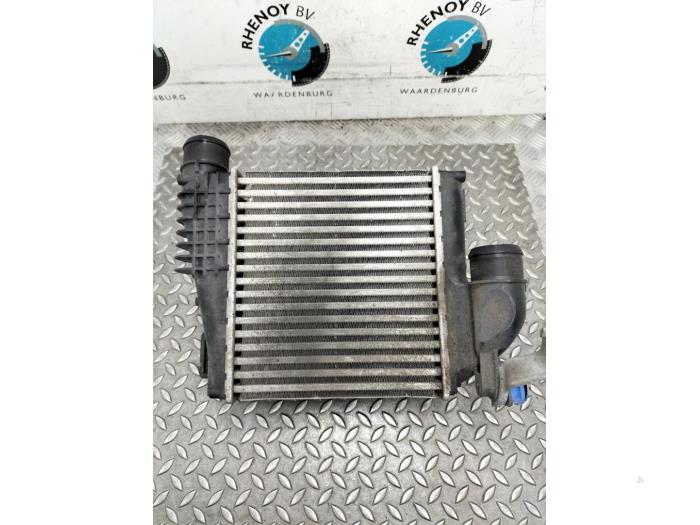 Usagé Intercooler Opel Astra Prix € 96,80 Prix TTC proposé par Rhenoy Onderdelen b.v.