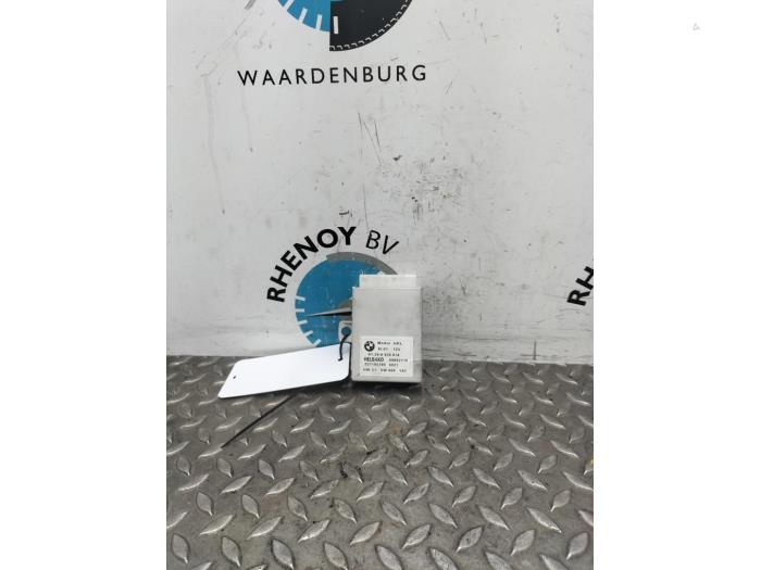 Used Engine management computer BMW 7-Serie Price € 121,00 Inclusive VAT offered by Rhenoy Onderdelen b.v.