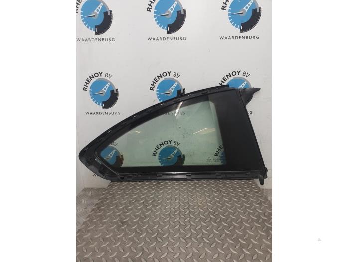 Usados Ventanilla triangular derecha detrás BMW 2-Serie Precio € 145,20 IVA incluido ofrecido por Rhenoy Onderdelen b.v.