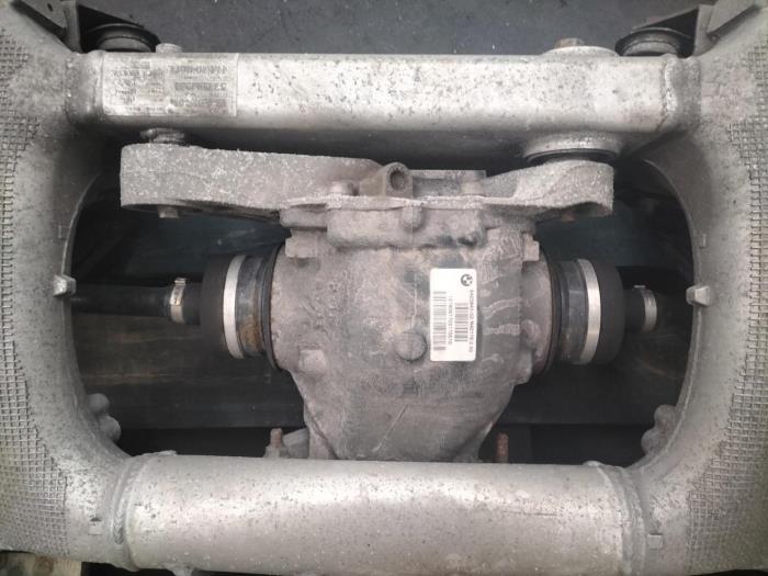 Gebrauchte Differential hinten BMW X5 Preis € 968,00 Mit Mehrwertsteuer angeboten von Rhenoy Onderdelen b.v.