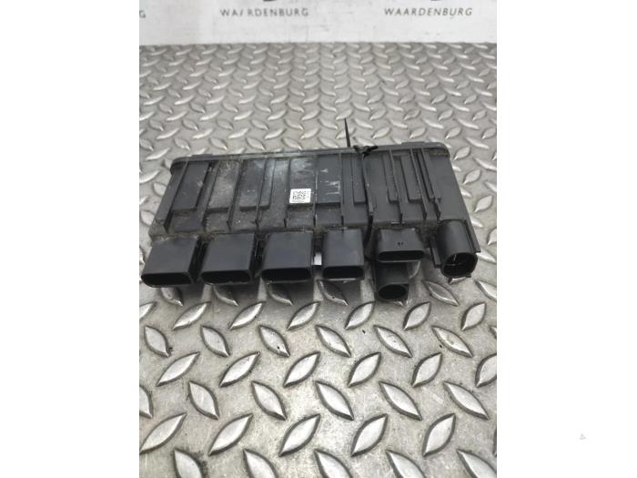 Used Engine management computer BMW X5 Price € 151,25 Inclusive VAT offered by Rhenoy Onderdelen b.v.