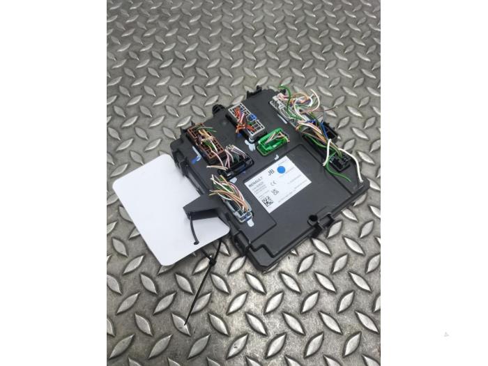 Engine management computer Renault Captur (Used)
