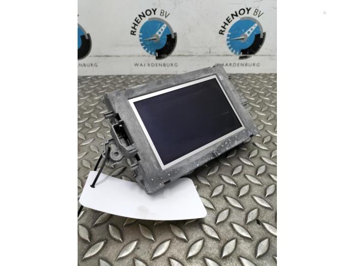 Usagé Ordinateur de bord Mercedes E-Klasse Prix € 145,20 Prix TTC proposé par Rhenoy Onderdelen b.v.