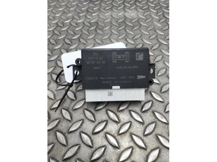 Used Engine management computer Opel Corsa Price € 96,80 Inclusive VAT offered by Rhenoy Onderdelen b.v.