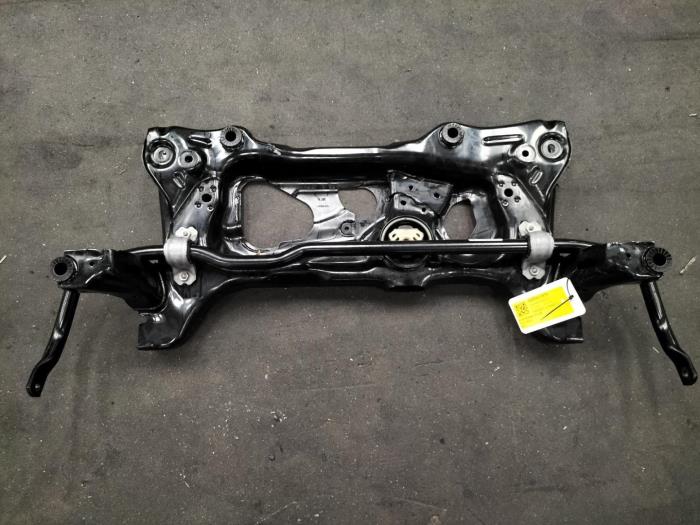 Usados Subchasis Ford Tourneo Connect Precio € 242,00 IVA incluido ofrecido por Rhenoy Onderdelen b.v.