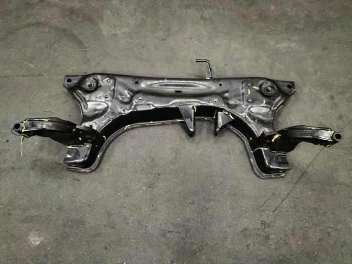 Begagnade Underram Ford Puma Pris € 242,00 Inklusive moms erbjuds av Rhenoy Onderdelen b.v.