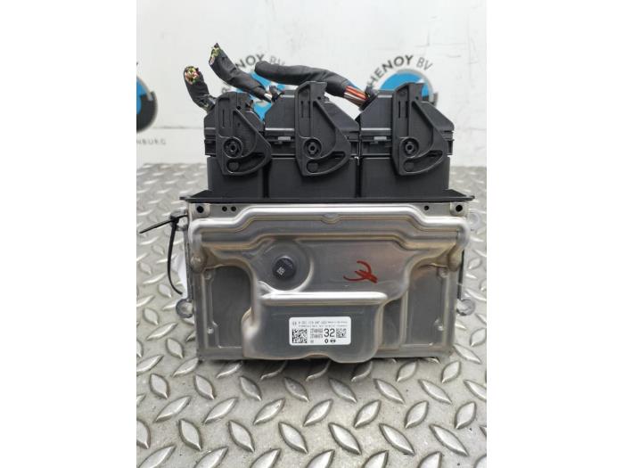 Used Engine management computer Renault Captur Price € 181,50 Inclusive VAT offered by Rhenoy Onderdelen b.v.
