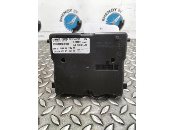 Used Engine management computer Renault R4 Price € 242,00 Inclusive VAT offered by Rhenoy Onderdelen b.v.