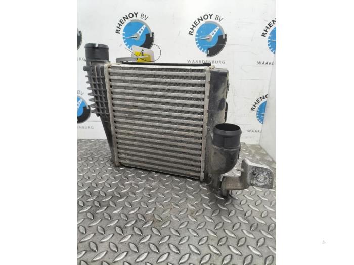 Usados Intercooler Peugeot 308 Precio € 96,80 IVA incluido ofrecido por Rhenoy Onderdelen b.v.