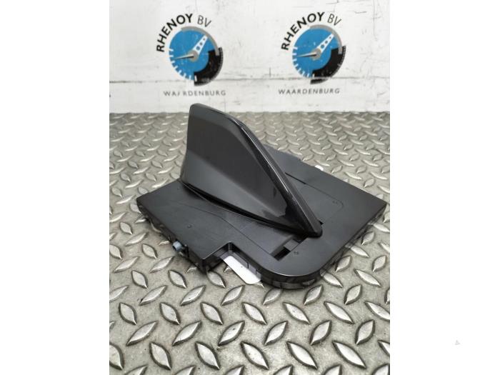 Używane Antena Jeep Avenger Cena € 157,30 Z VAT oferowane przez Rhenoy Onderdelen b.v.