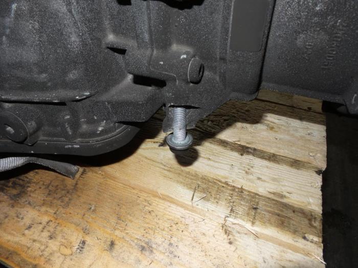 Gebrauchte Getriebe Audi A5 Preis € 1.391,50 Mit Mehrwertsteuer angeboten von Rhenoy Onderdelen b.v.