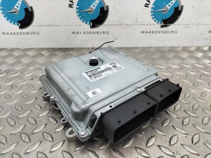 Used Engine management computer Volvo V60 Price € 181,50 Inclusive VAT offered by Rhenoy Onderdelen b.v.