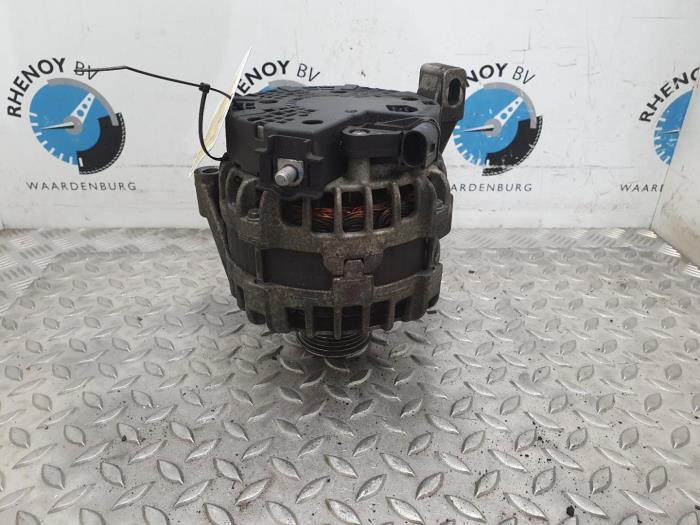 Usagé Dynamo Volvo V60 Prix € 96,80 Prix TTC proposé par Rhenoy Onderdelen b.v.