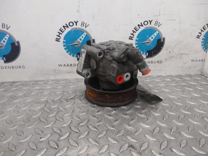 Begagnade Servostyrningspump Ford Transit Pris € 108,90 Inklusive moms erbjuds av Rhenoy Onderdelen b.v.