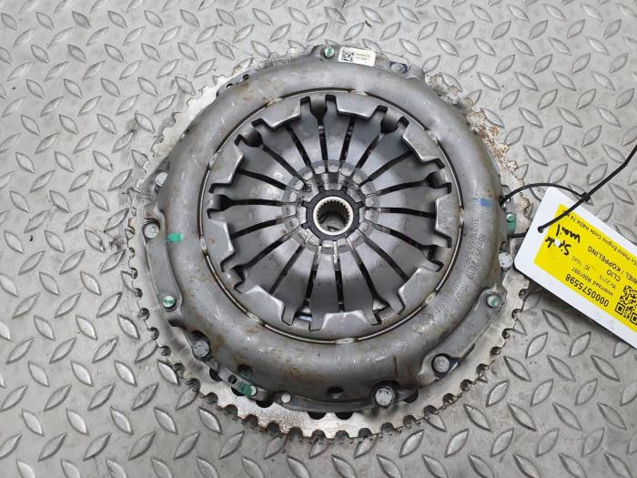 Gebrauchte Schwungrad Renault Clio Preis € 363,00 Mit Mehrwertsteuer angeboten von Rhenoy Onderdelen b.v.