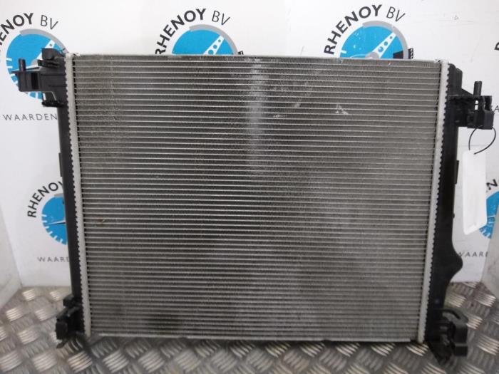 Usagé Radiateur Renault Megane Prix € 145,20 Prix TTC proposé par Rhenoy Onderdelen b.v.