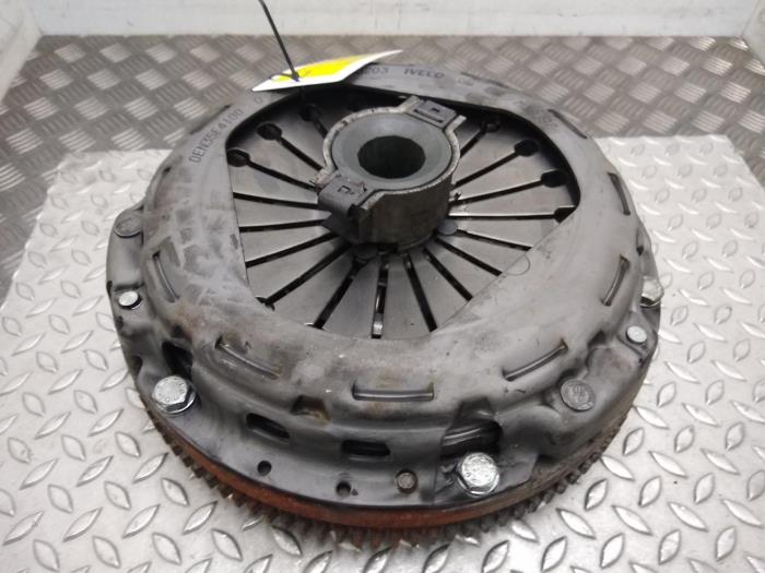 Used Flywheel Iveco New Daily Price € 363,00 Inclusive VAT offered by Rhenoy Onderdelen b.v.