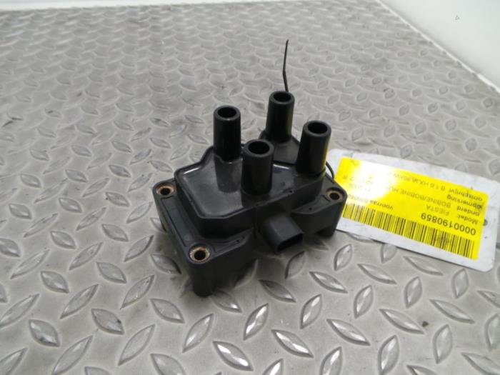 Usagé Bobine Ford Fiesta Prix € 30,25 Prix TTC proposé par Rhenoy Onderdelen b.v.