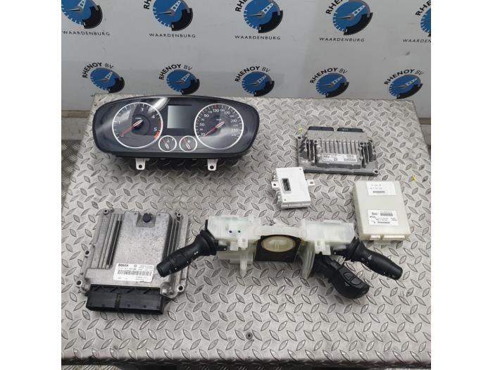 Used Engine management computer Renault Laguna Price € 363,00 Inclusive VAT offered by Rhenoy Onderdelen b.v.