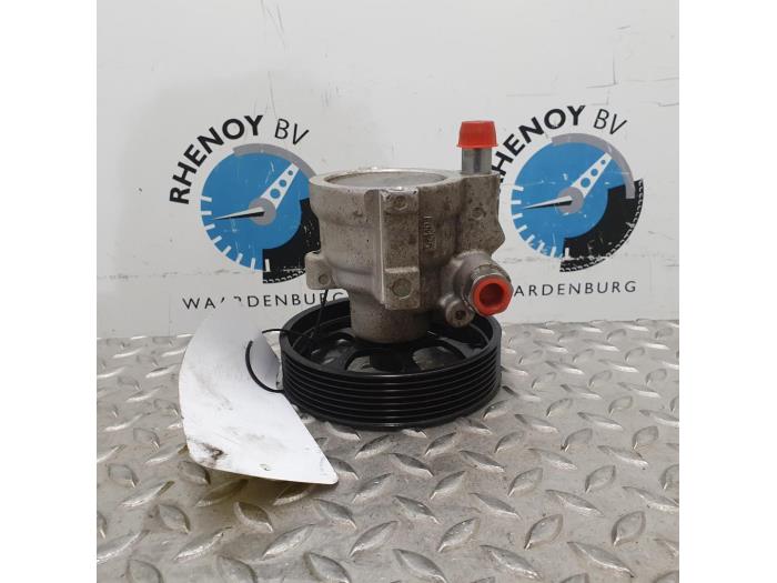 Usagé Pompe de direction Renault Laguna Prix € 60,50 Prix TTC proposé par Rhenoy Onderdelen b.v.