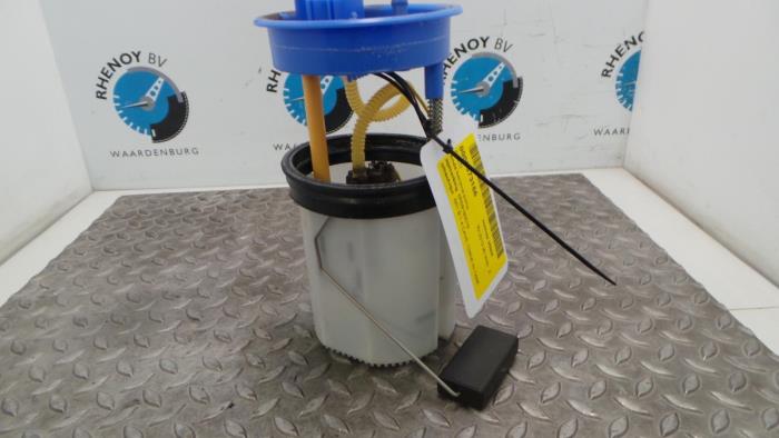 Usagé Pompe à carburant Volkswagen Polo Prix € 60,50 Prix TTC proposé par Rhenoy Onderdelen b.v.