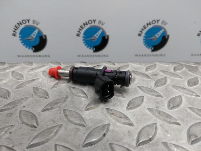 Usagé Injecteurs Smart Forfour Prix € 30,25 Prix TTC proposé par Rhenoy Onderdelen b.v.