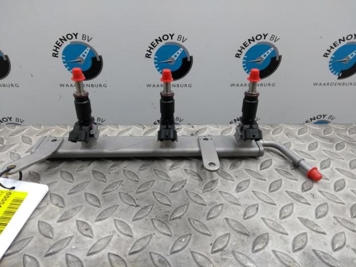 Usagé Injecteurs Smart Forfour Prix € 30,25 Prix TTC proposé par Rhenoy Onderdelen b.v.