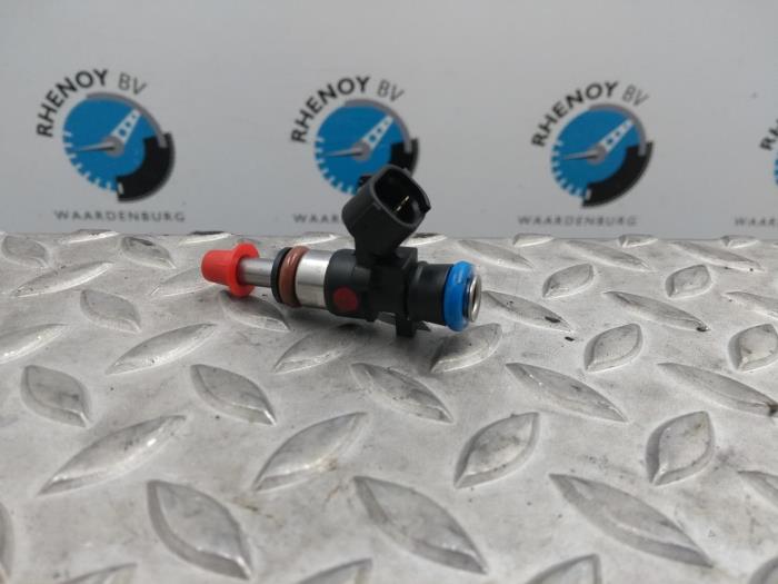Usagé Injecteurs Renault Twingo Prix € 42,35 Prix TTC proposé par Rhenoy Onderdelen b.v.