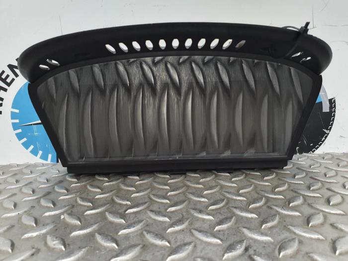 Used On-board computer BMW 5-Serie Price € 181,50 Inclusive VAT offered by Rhenoy Onderdelen b.v.