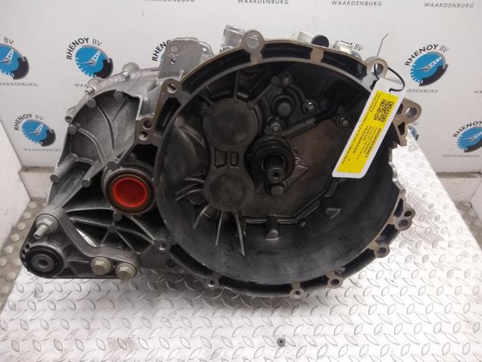 Gebrauchte Getriebe Ford Focus Preis € 1.028,50 Mit Mehrwertsteuer angeboten von Rhenoy Onderdelen b.v.