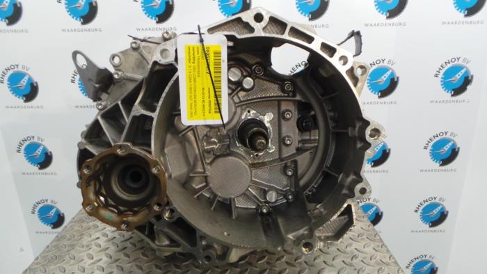 Used Gearbox Volkswagen Passat Price € 1.149,50 Inclusive VAT offered by Rhenoy Onderdelen b.v.
