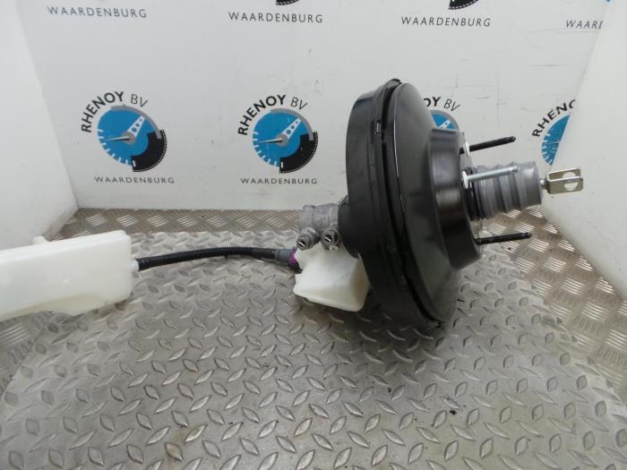 Usados Servofreno Ford C-Max Precio € 61,71 IVA incluido ofrecido por Rhenoy Onderdelen b.v.