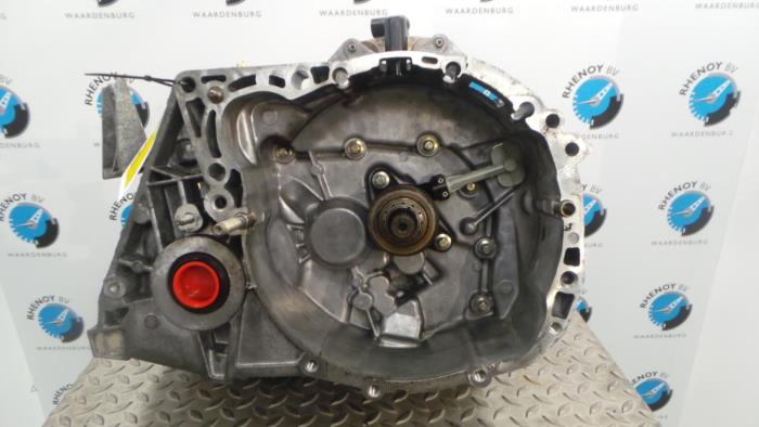 Gebrauchte Getriebe Renault Megane Preis € 242,00 Mit Mehrwertsteuer angeboten von Rhenoy Onderdelen b.v.