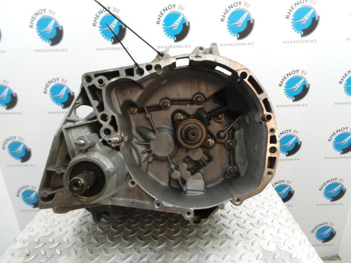 Gebrauchte Getriebe Renault Laguna Preis € 181,50 Mit Mehrwertsteuer angeboten von Rhenoy Onderdelen b.v.
