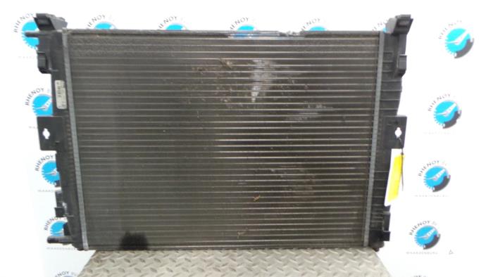 Usagé Radiateur Renault Megane Scenic Prix € 48,40 Prix TTC proposé par Rhenoy Onderdelen b.v.