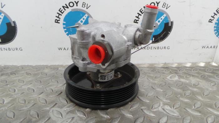 Usagé Pompe de direction Renault Master Prix € 96,80 Prix TTC proposé par Rhenoy Onderdelen b.v.