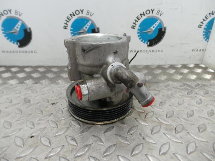 Usagé Pompe de direction Opel Combo Prix € 84,70 Prix TTC proposé par Rhenoy Onderdelen b.v.