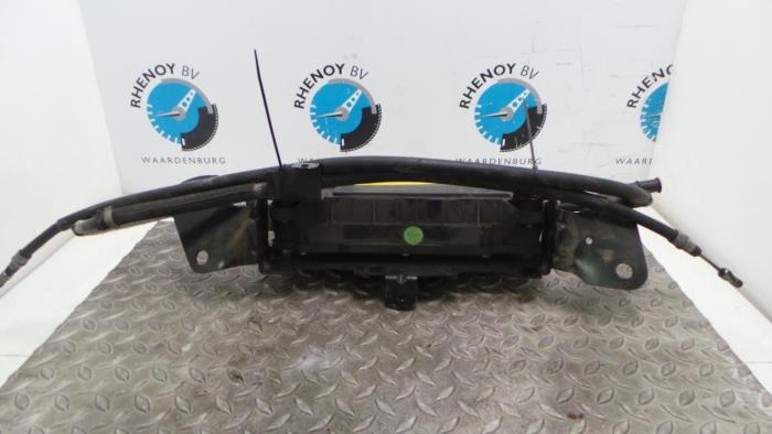 Usagé Divers Renault Laguna Prix € 181,50 Prix TTC proposé par Rhenoy Onderdelen b.v.