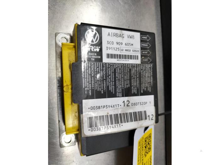 Used Engine management computer Volkswagen Passat Price € 60,50 Inclusive VAT offered by Rhenoy Onderdelen b.v.