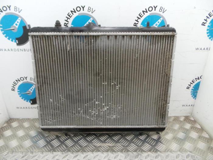 Usagé Radiateur Peugeot 207 Prix € 84,70 Prix TTC proposé par Rhenoy Onderdelen b.v.