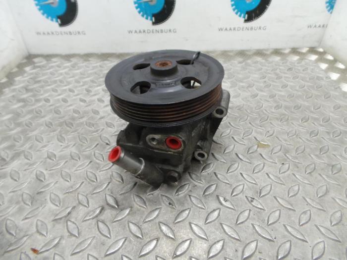 Usagé Pompe de direction Ford Mondeo Prix € 84,70 Prix TTC proposé par Rhenoy Onderdelen b.v.