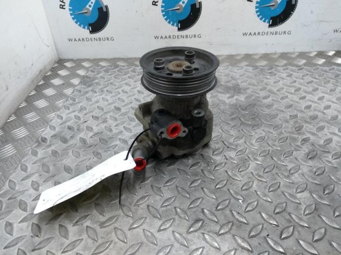 Usagé Pompe de direction Volkswagen Bestel Prix € 84,70 Prix TTC proposé par Rhenoy Onderdelen b.v.