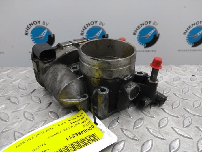 Usagé Boîtier accélérateur Volkswagen Golf Prix € 60,50 Prix TTC proposé par Rhenoy Onderdelen b.v.
