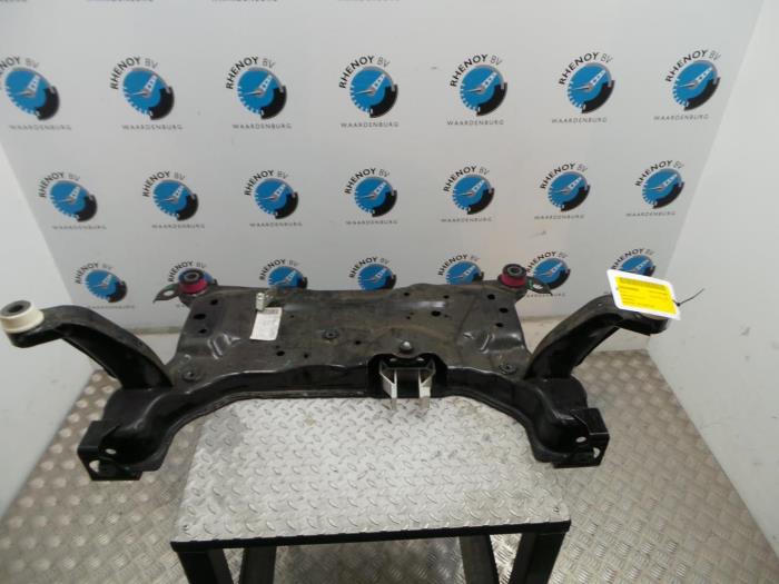 Usados Subchasis Ford Kuga Precio € 181,50 IVA incluido ofrecido por Rhenoy Onderdelen b.v.
